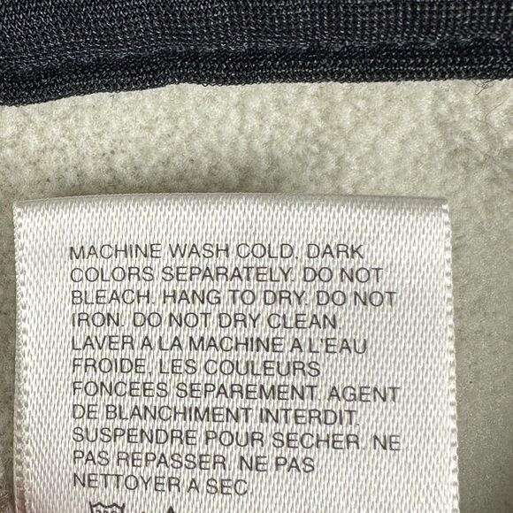 The North Face Cream and Black Vest - Picture 10 of 11